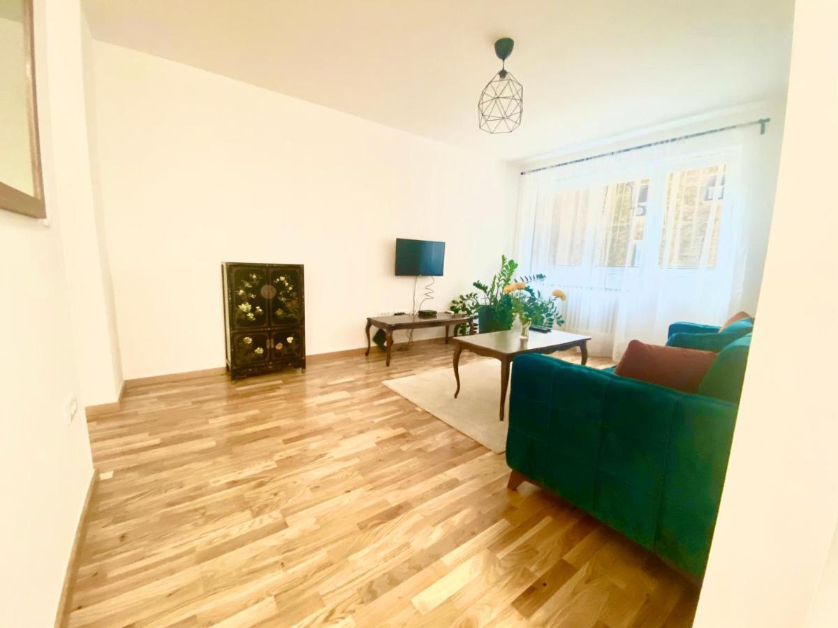 Apartamento Uptown Girl Belgrado Exterior foto